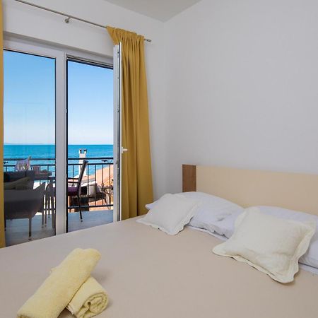 The Beach Suites Jesenice  Kültér fotó