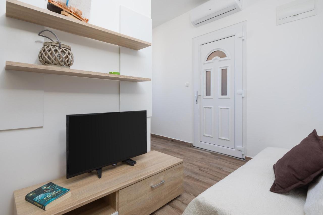 The Beach Suites Jesenice  Kültér fotó